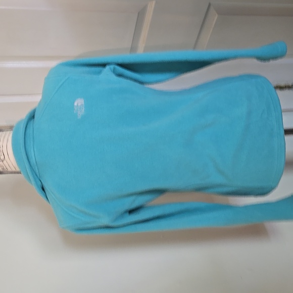 The North Face, turquoise fleece jacket - Picture 5 of 10